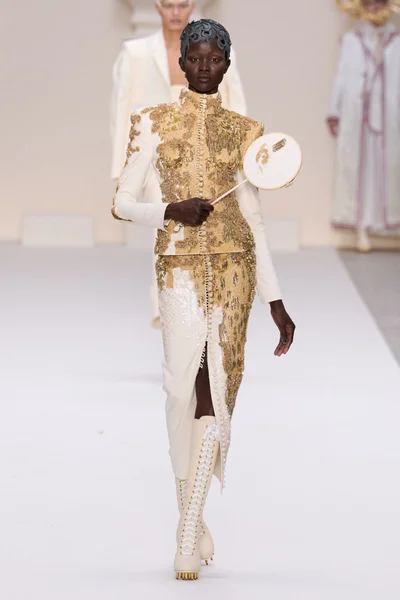 Look 31